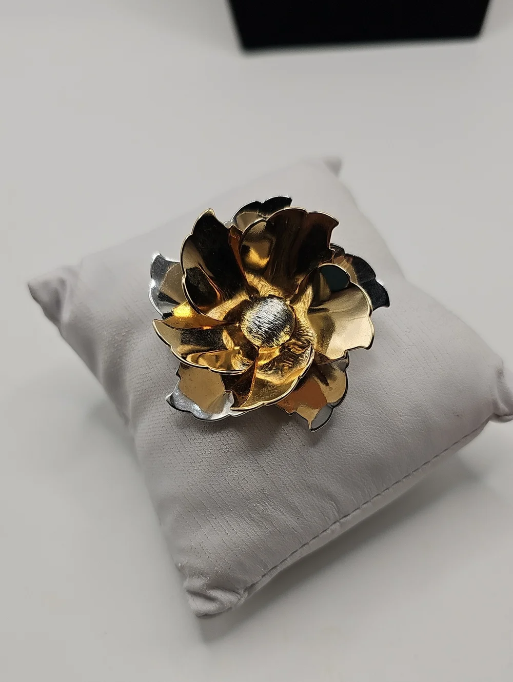 Sara Co. Elegant Two-Tone Gold Floral Brooch